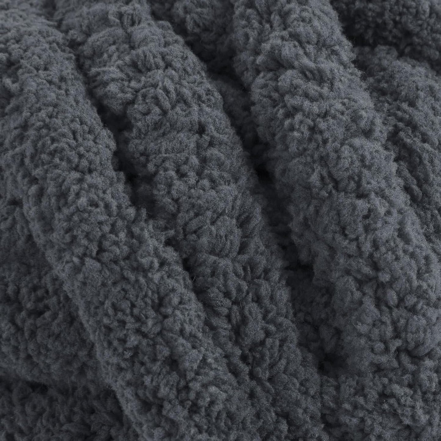 Handmade Chunky Knit Blanket – Super Soft Cozy Throw – Large Bulky Yarn Blanket for Couch, Bed, or Gift